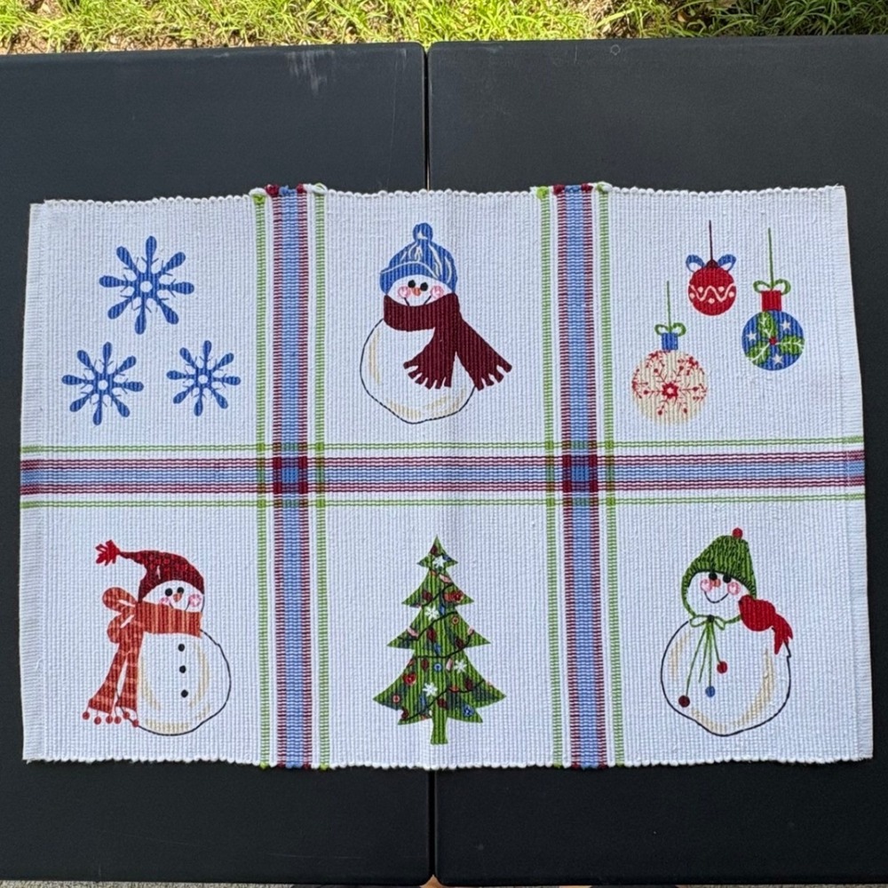 St Nicholas Square Christmas Placemat Set of 4 Snowman Tree Ornaments